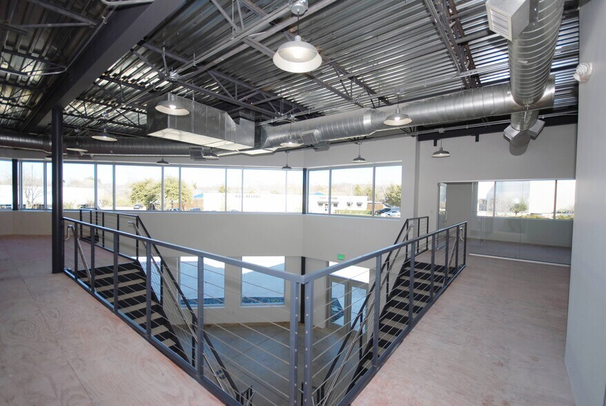 More Photos Of 4245 Marsh Ridge Rd, Carrollton Loft Creative Space For Sale