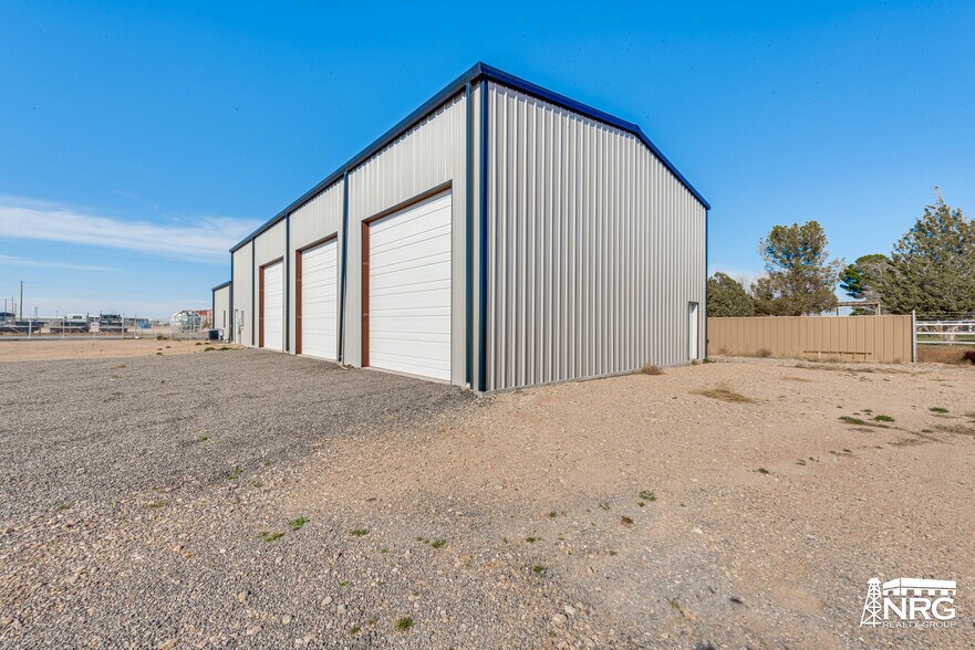More Photos Of 310 Zeus Ln, Odessa Warehouse For Sale