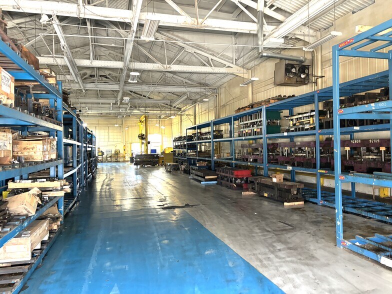 More Photos Of 3401 W 8th St, Muncie Warehouse For Sale