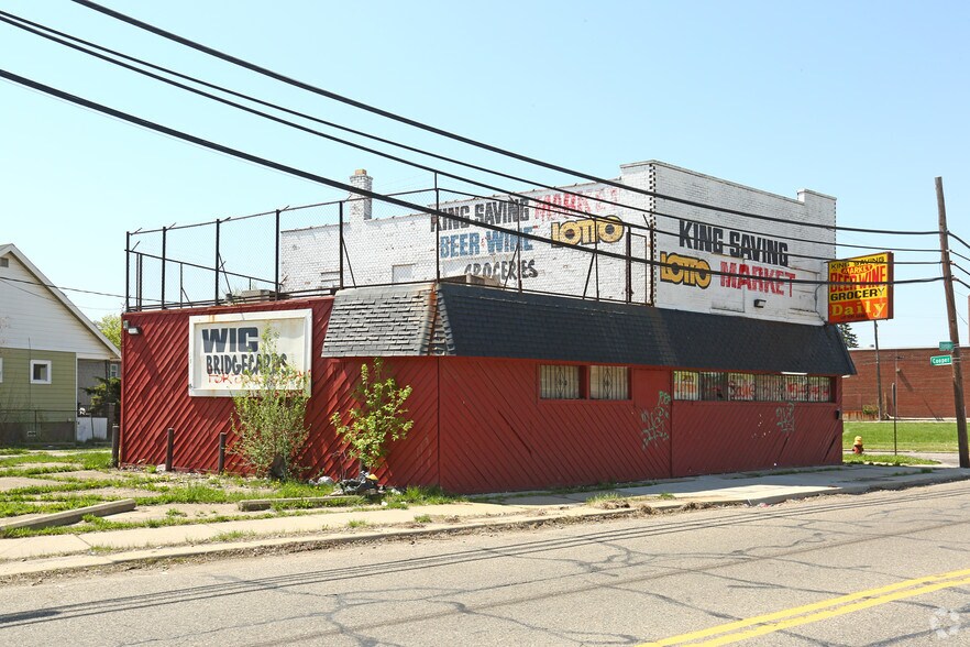 More Photos Of 9606 Shoemaker St, Detroit Convenience Store For Sale