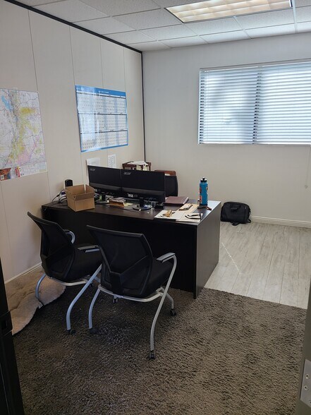 More Photos Of 5001 S Commerce Dr, Murray Warehouse For Lease