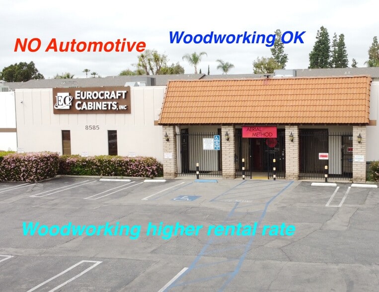 Primary Photo Of 8585-8587 Canoga Ave, Canoga Park Service For Lease