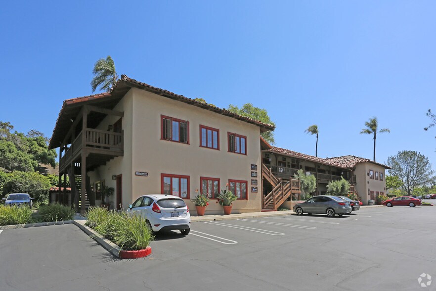 More Photos Of 122 Civic Center Dr, Vista Office For Sale