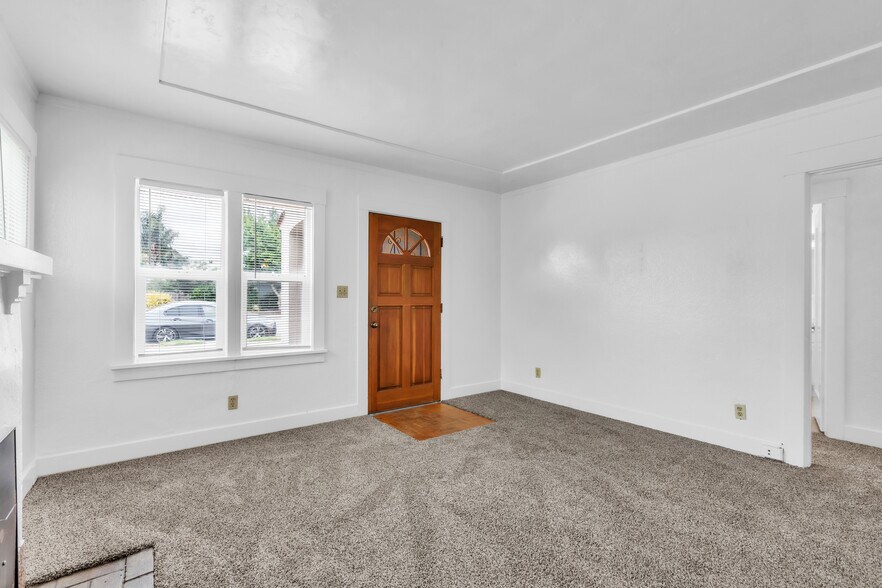 More Photos Of 612 Central Ave, Salinas Multifamily For Sale