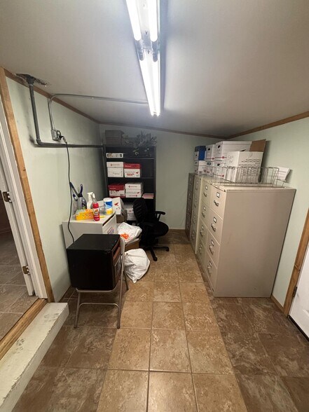 More Photos Of 1010 W Main St, Collinsville Storefront Retail Office For Sale