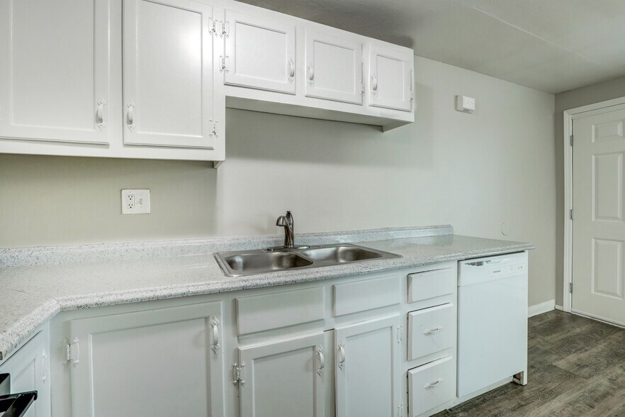 More Photos Of 2831 Eliot Cir, Westminster Apartments For Sale