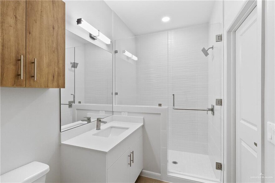 More Photos Of 519 Coves Ln, Weslaco Apartments For Sale
