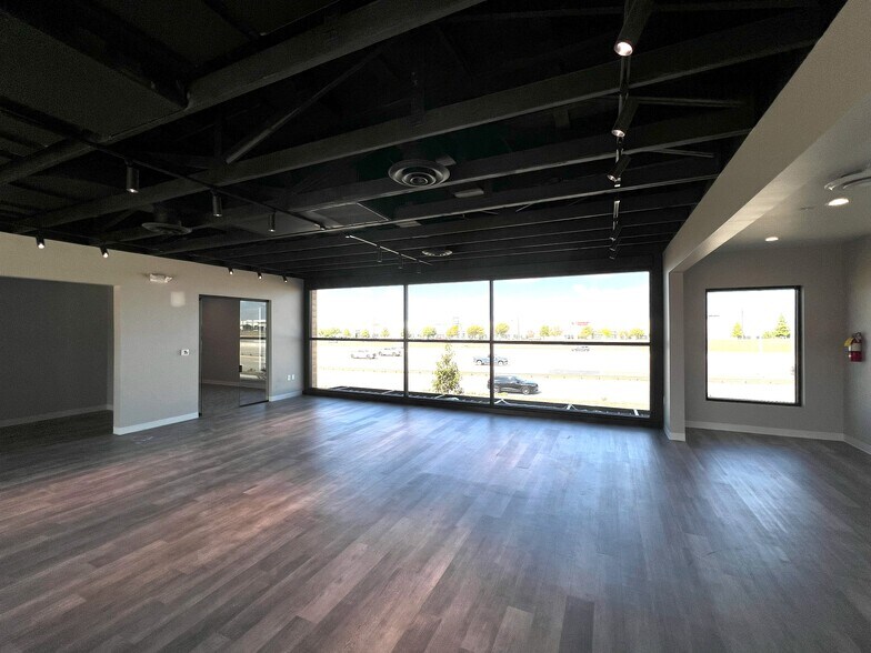 More Photos Of 2550 E State Hwy 121, Lewisville Loft Creative Space For Lease