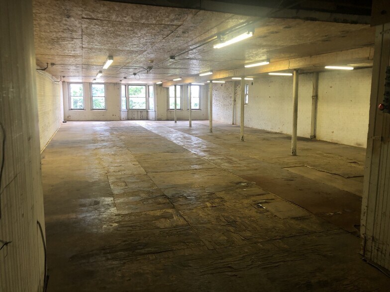 More Photos Of 185 Grant St, Buffalo Self Storage For Sale