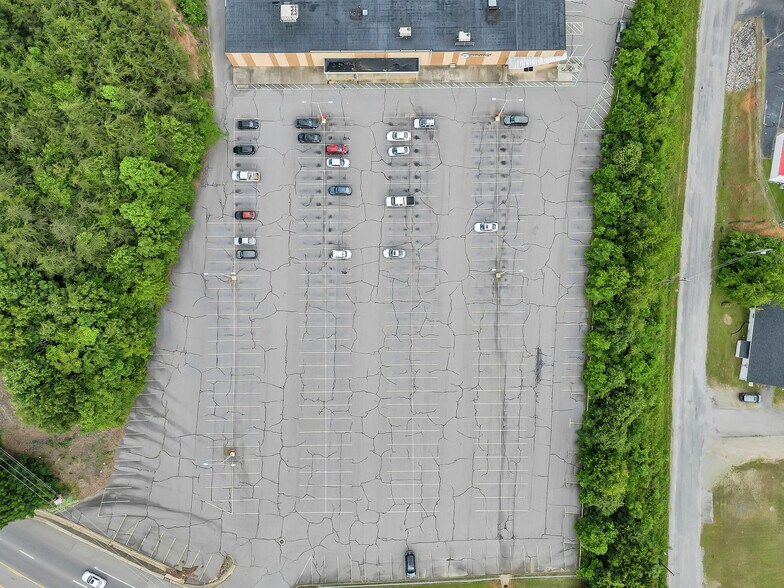 More Photos Of 2000 Virginia Ave, Collinsville Office For Lease