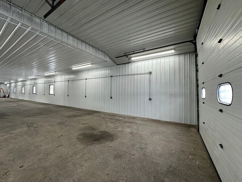 More Photos Of 124 Barlow St, Canastota Industrial For Lease