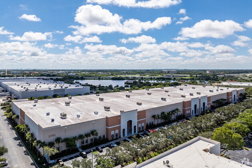 More Photos Of 15701 SW 29th St, Miramar Warehouse For Lease