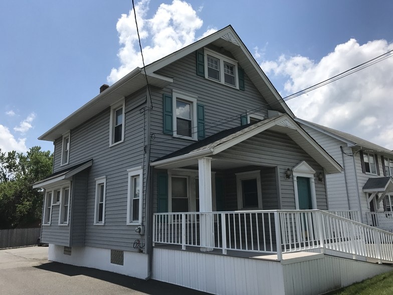 More Photos Of 211 W End Ave, Raritan Coworking Space