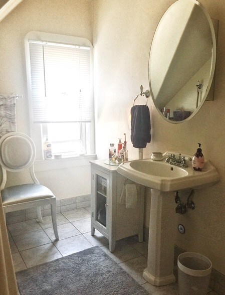 More Photos Of 1033 Magnolia St, Oakland Apartments For Sale