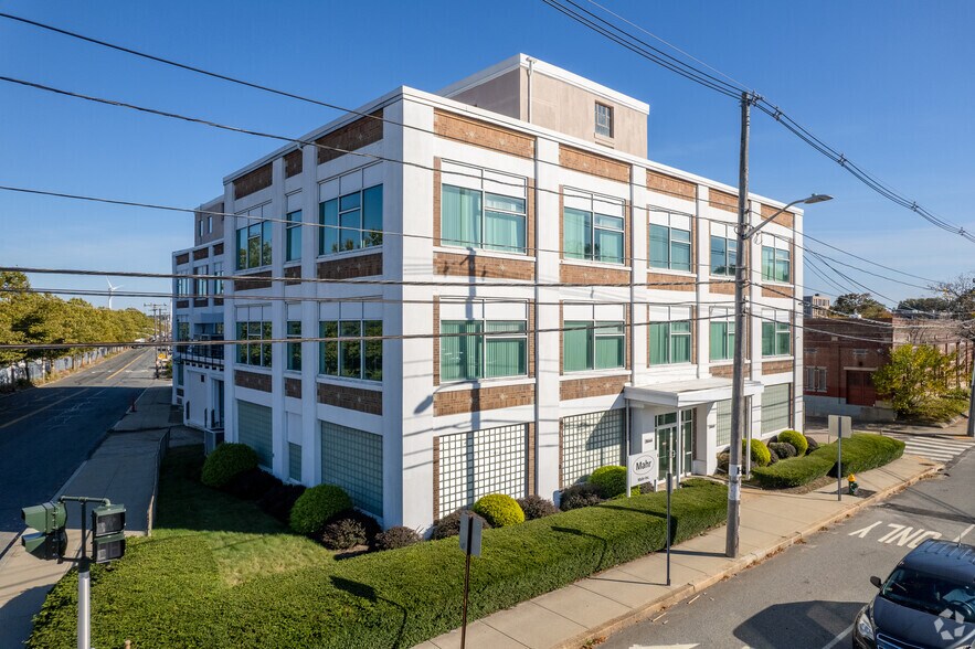 More Photos Of 1144 Eddy St, Providence Office For Sale