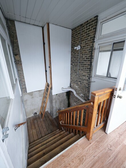 More Photos Of 3256-3258 N Elston Ave, Chicago Storefront Retail Residential For Sale