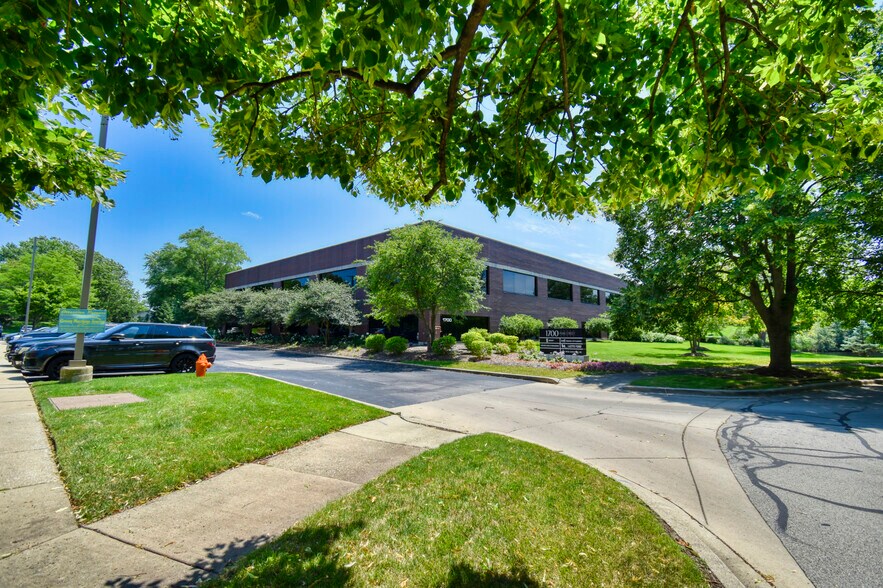 More Photos Of 1700 Park St, Naperville Office For Lease