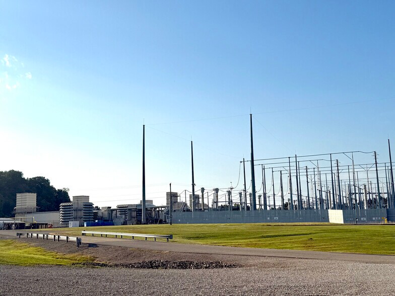 More Photos Of 901 Carpenter Rd, Albany Specialty For Sale