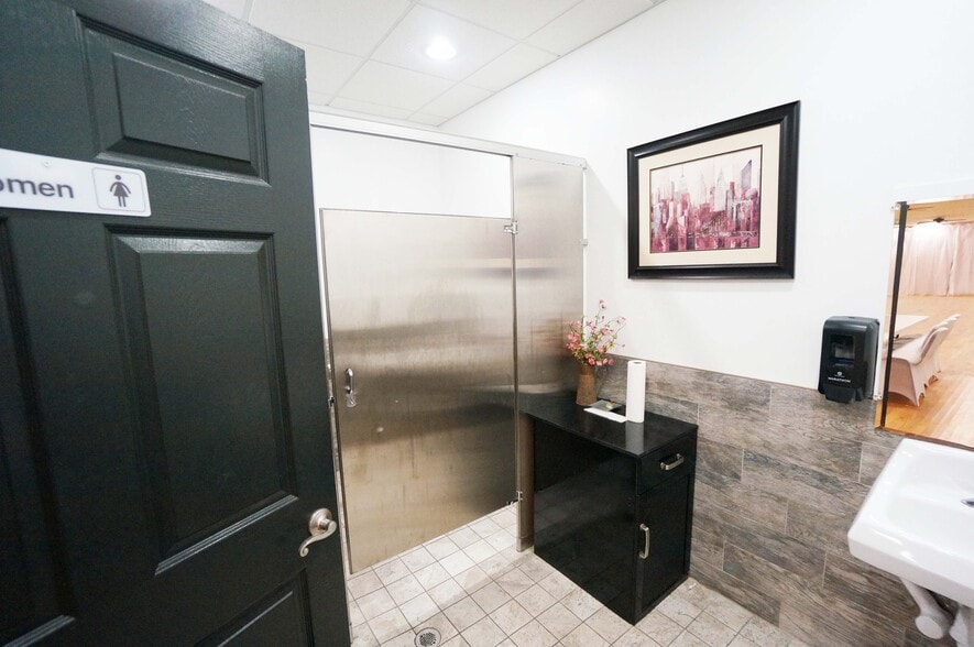 More Photos Of 114-116 Anderson St, Hackensack Freestanding For Sale