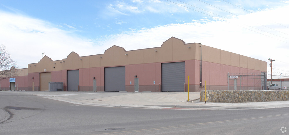 Primary Photo Of 1764-1774 Buildtek Ct, Las Cruces Distribution For Lease