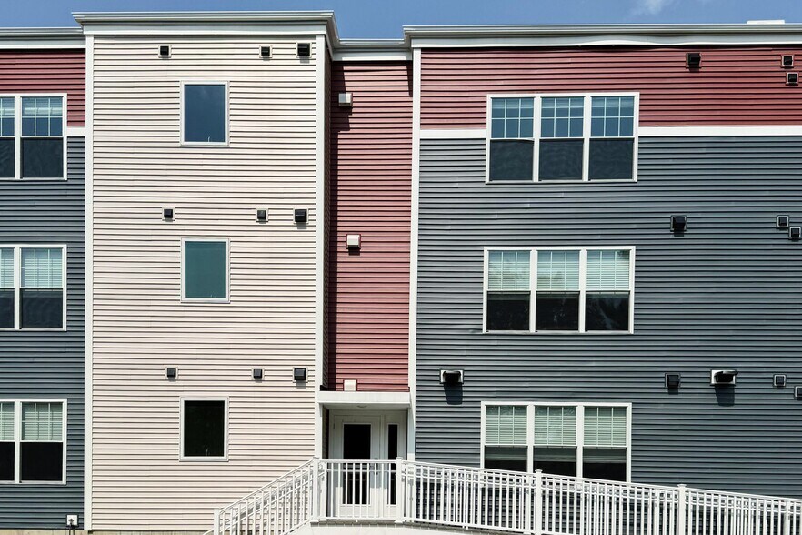 More Photos Of 45 High St, Waterbury Multifamily For Sale