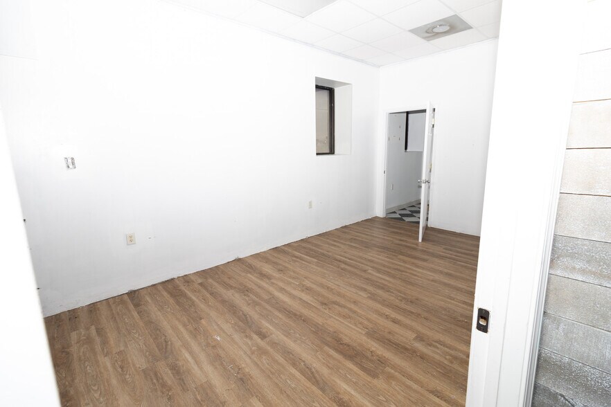 More Photos Of 635 Petro Point Dr, Lake Charles Office For Sale