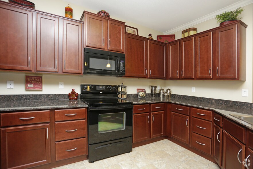 More Photos Of 10225 City Walk Dr, Woodbury Apartments For Sale