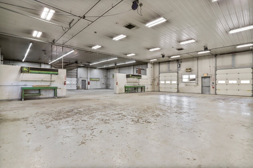 More Photos Of 12258 Buchanan Trl W, Mercersburg Flex For Lease