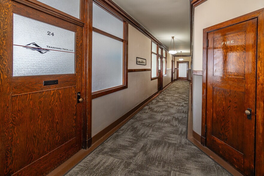 More Photos Of 115-125 NW Oregon Ave, Bend Storefront Retail Office For Sale