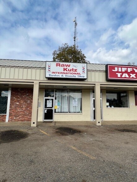 More Photos Of E Madison St @ E. Madison St., Bastrop Unknown For Lease