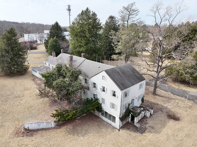 More Photos Of 110 Woodfern Rd, Branchburg Warehouse For Sale