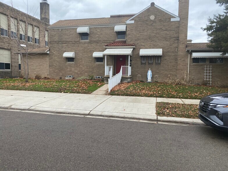 Primary Photo Of 19621 Wood St, Melvindale Religious Facility For Sale