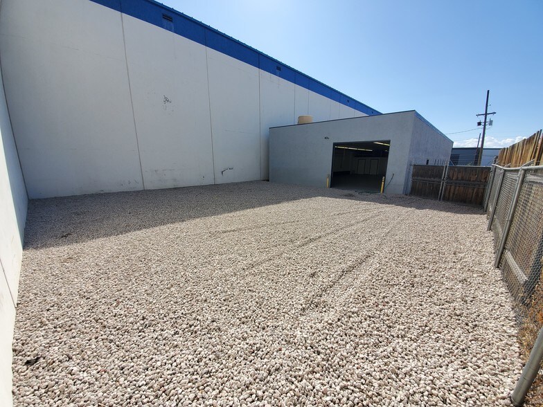 More Photos Of 387 E 55th Ave, Denver Warehouse For Lease