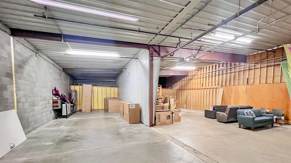 More Photos Of 310 34th Ave W, Alexandria Freestanding For Sale