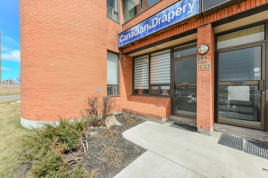 More Photos Of 750 Oakdale Rd, Toronto Light Distribution For Sale