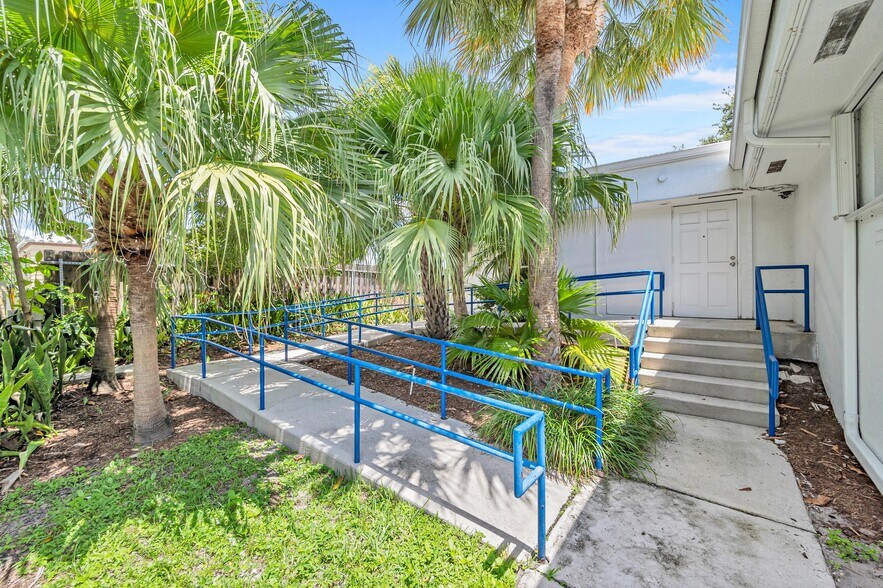 More Photos Of , Fort Lauderdale Office For Sale