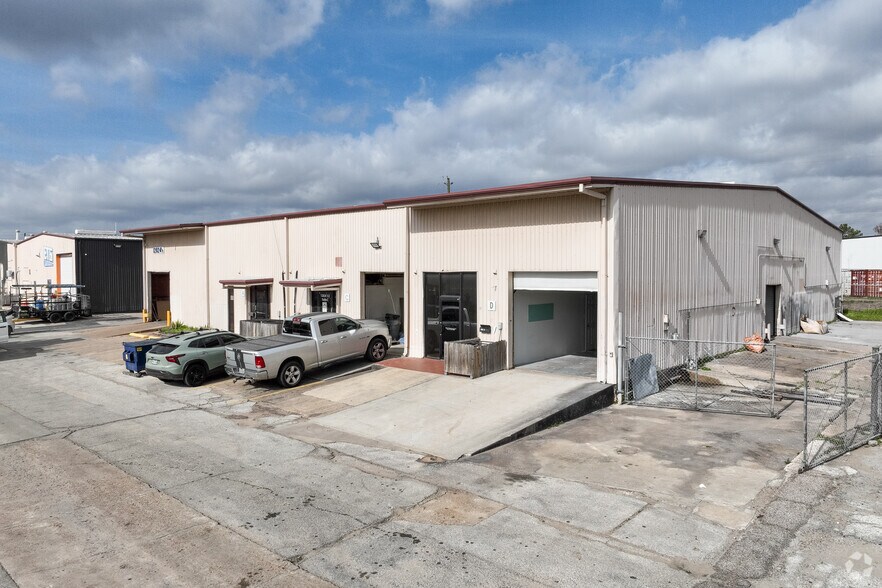 More Photos Of 12826 Hempstead Rd, Houston Unknown For Lease