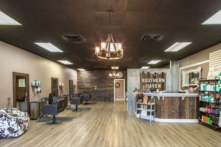 More Photos Of 3005 US Highway 84, Blackshear Storefront For Sale