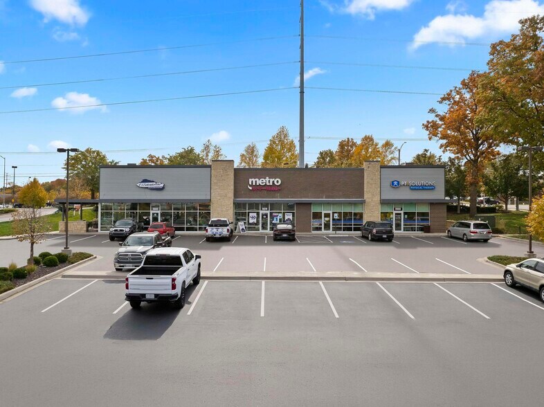 More Photos Of 9700-9850 W 87th St, Overland Park Unknown For Lease