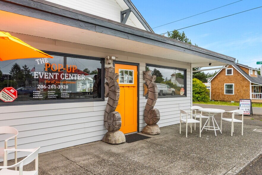 More Photos Of 402 Montesano St, Westport Flex For Sale