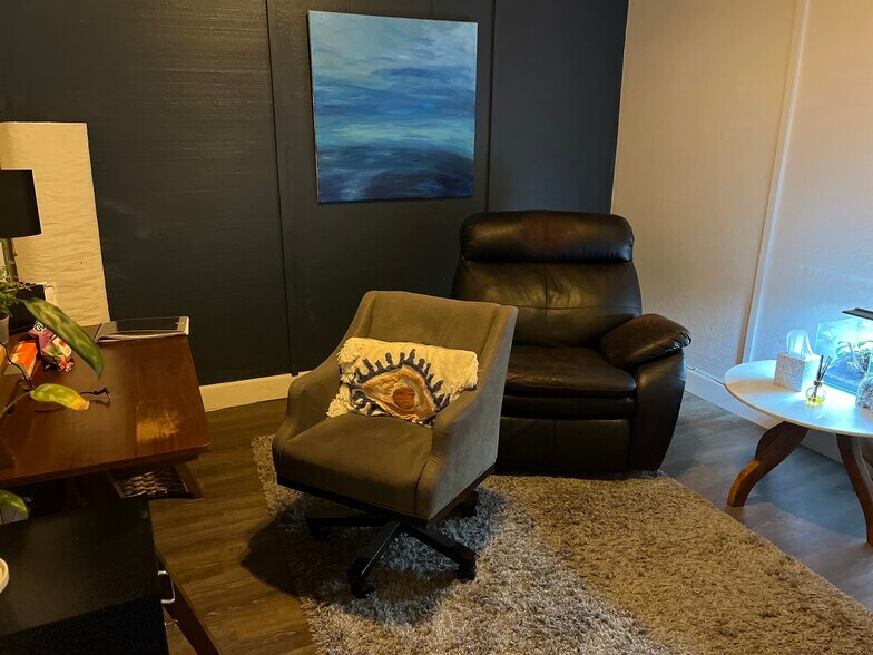 More Photos Of 3023 Central Ave, Saint Petersburg Storefront Retail Office For Sale