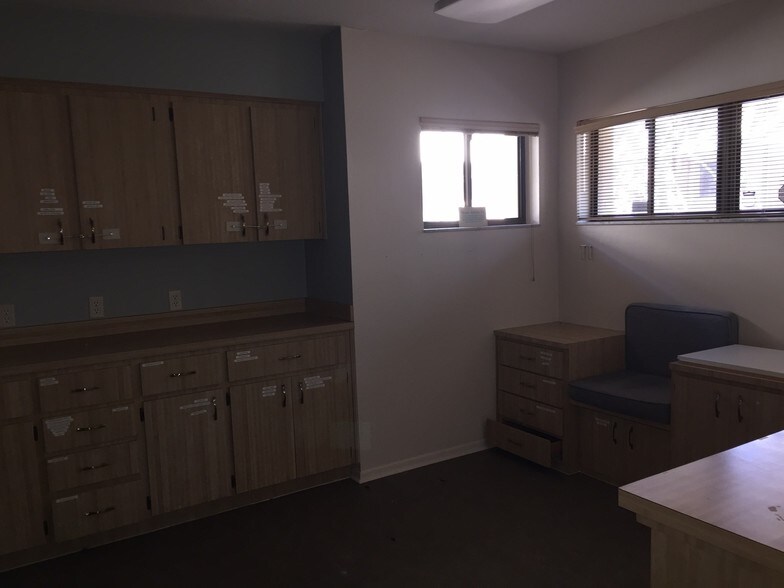 More Photos Of 1305 S Fort Harrison Ave, Clearwater Medical For Sale