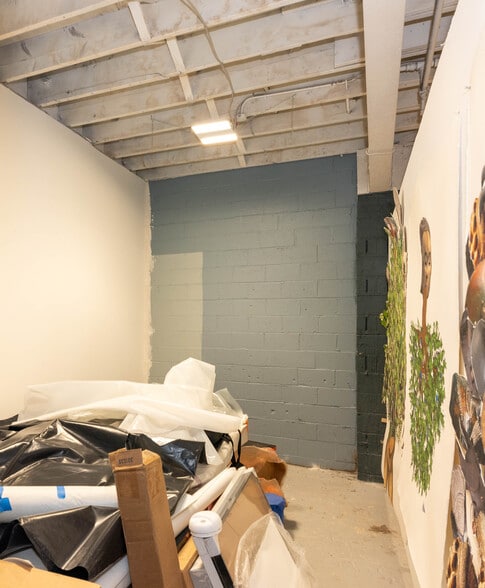 More Photos Of 1401 Clipper Heights, Baltimore Warehouse For Sale