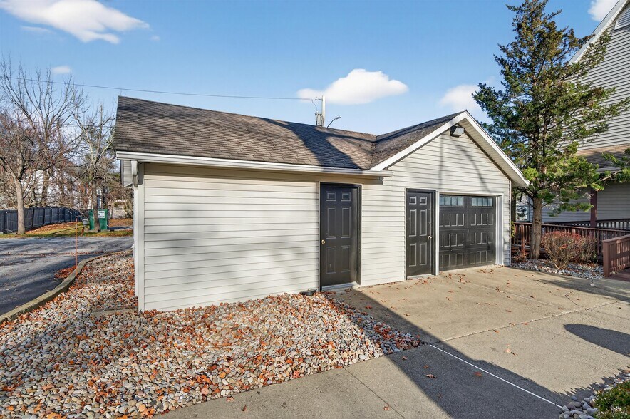 More Photos Of 531 Route 32, Highland Mills Office For Sale
