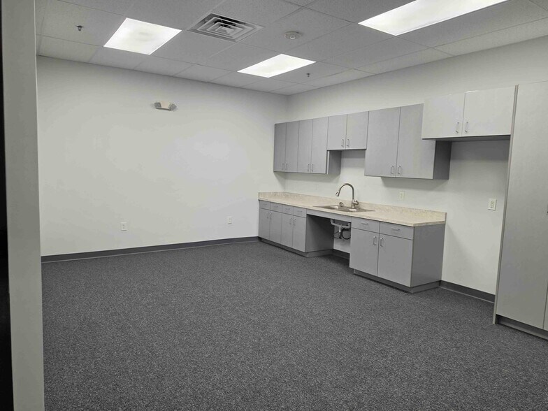 More Photos Of 865 Oviedo Blvd, Oviedo Medical For Lease