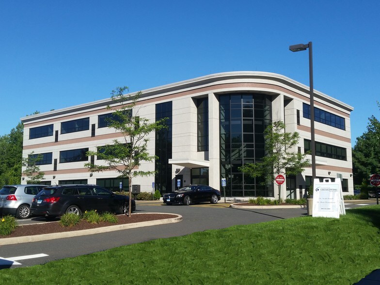 More Photos Of 35 Jolley Dr, Bloomfield Medical For Lease