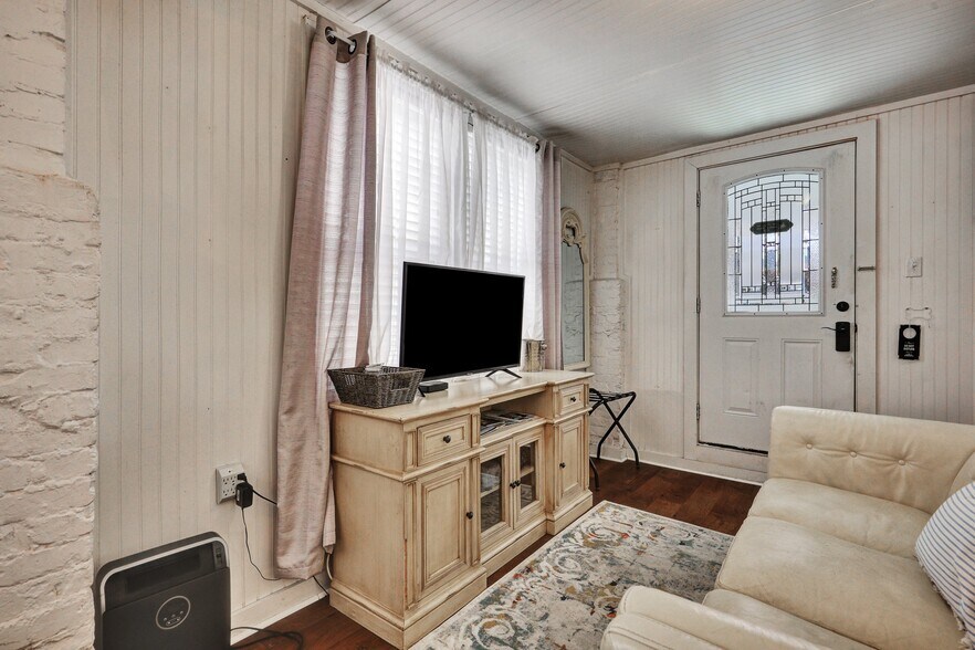 More Photos Of 24 Van Horne Ave, Tybee Island Hospitality For Sale