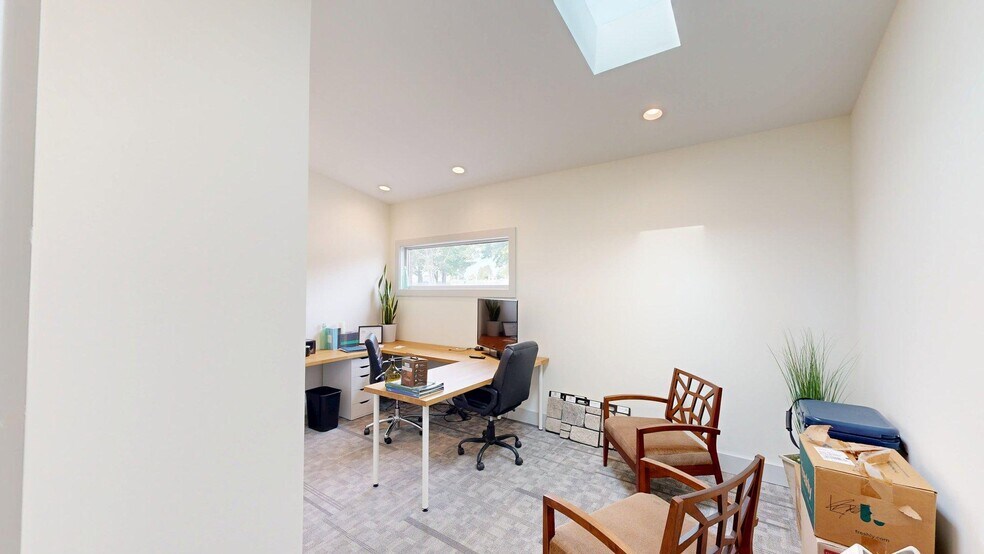 More Photos Of 5634 Morganford Rd, Saint Louis Office For Lease