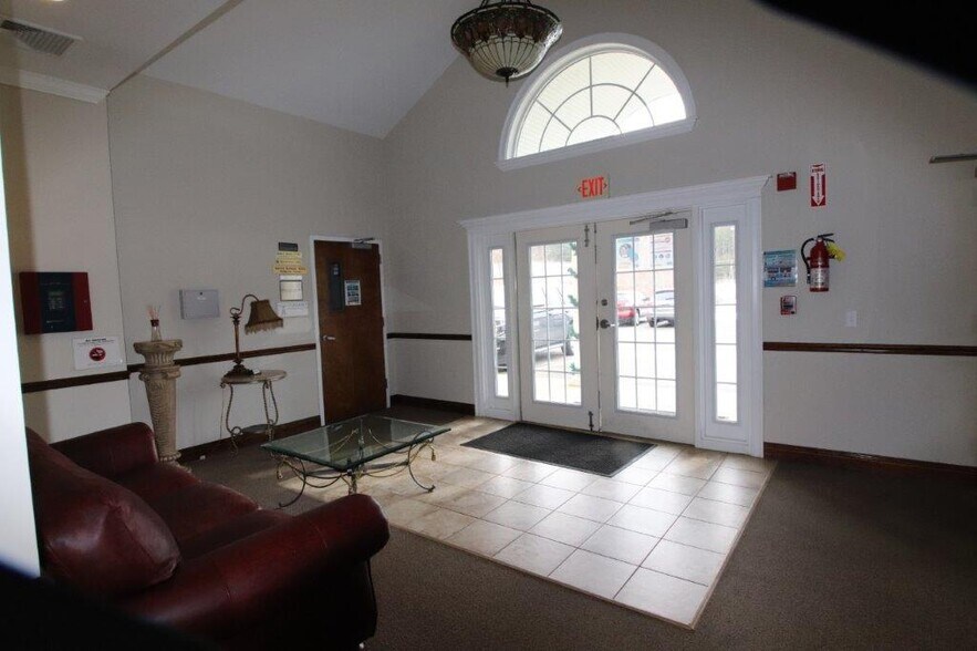 More Photos Of 104 Charles Eldridge Rd, Lakeville Office For Lease