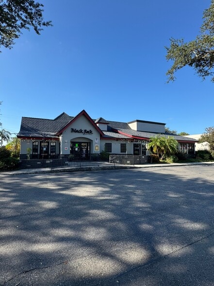 Primary Photo Of 11702 N Dale Mabry Hwy, Tampa Restaurant For Lease